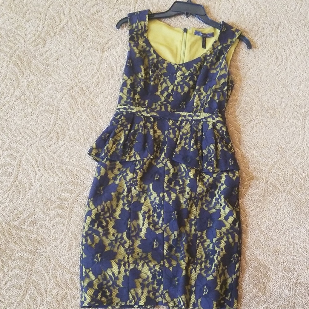BCBG Maxazria Lace Dress. Size 2